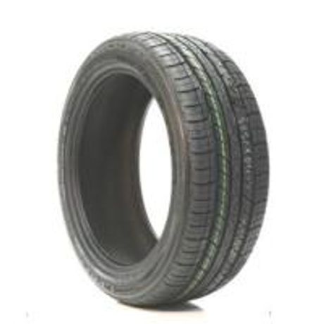 Picture of CP672 P235/55R17 99H