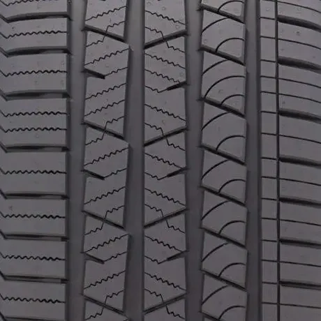 Continental CrossContact LX Sport P265/40R21 all-season tire