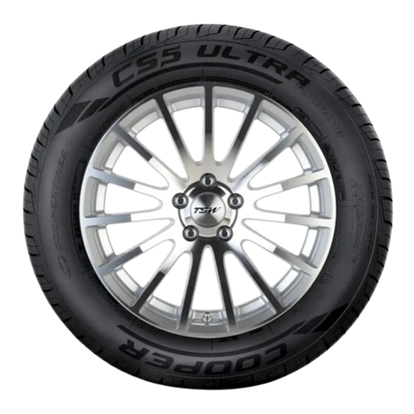 Cooper CS5 Ultra Touring 205/60R16 touring tire