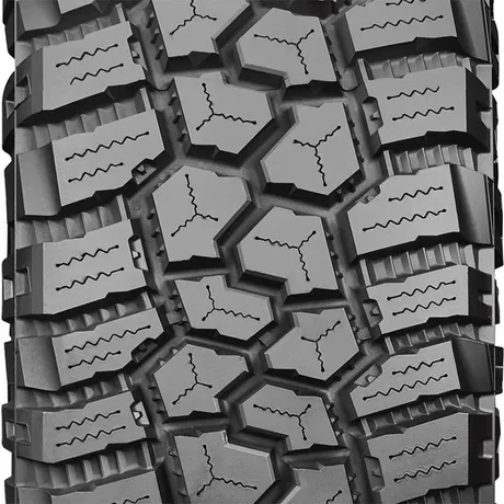 Cooper Discoverer Rugged Trek 265/70R16 all terrain tire