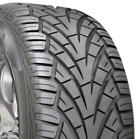 General Grabber UHP 305/45R22 all-season tire