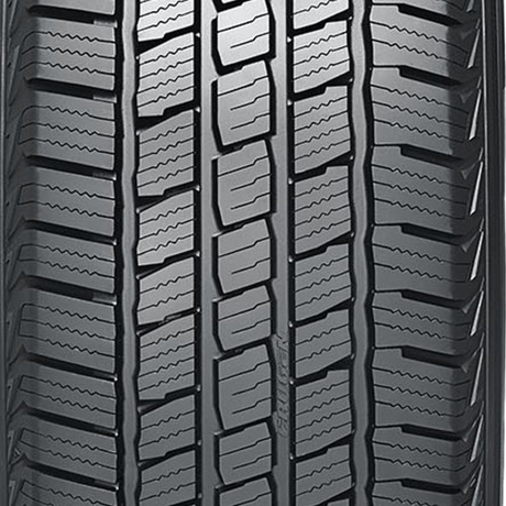 Kumho Crugen HT51C 225/75R16 all-season tire