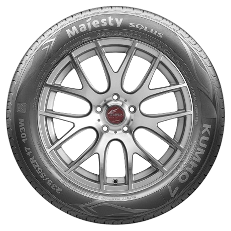 Kumho Majesty Solus KU50 high performance tires