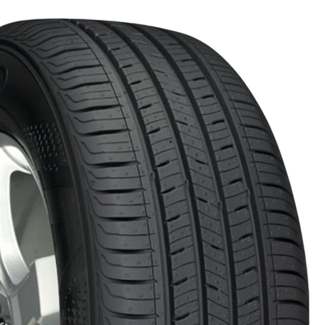 Kumho Solus TA31 215/55R17 asymmetrical tire