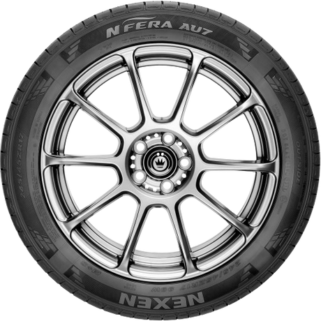 Nexen N'Fera AU7 215/40ZR18 all-season tire