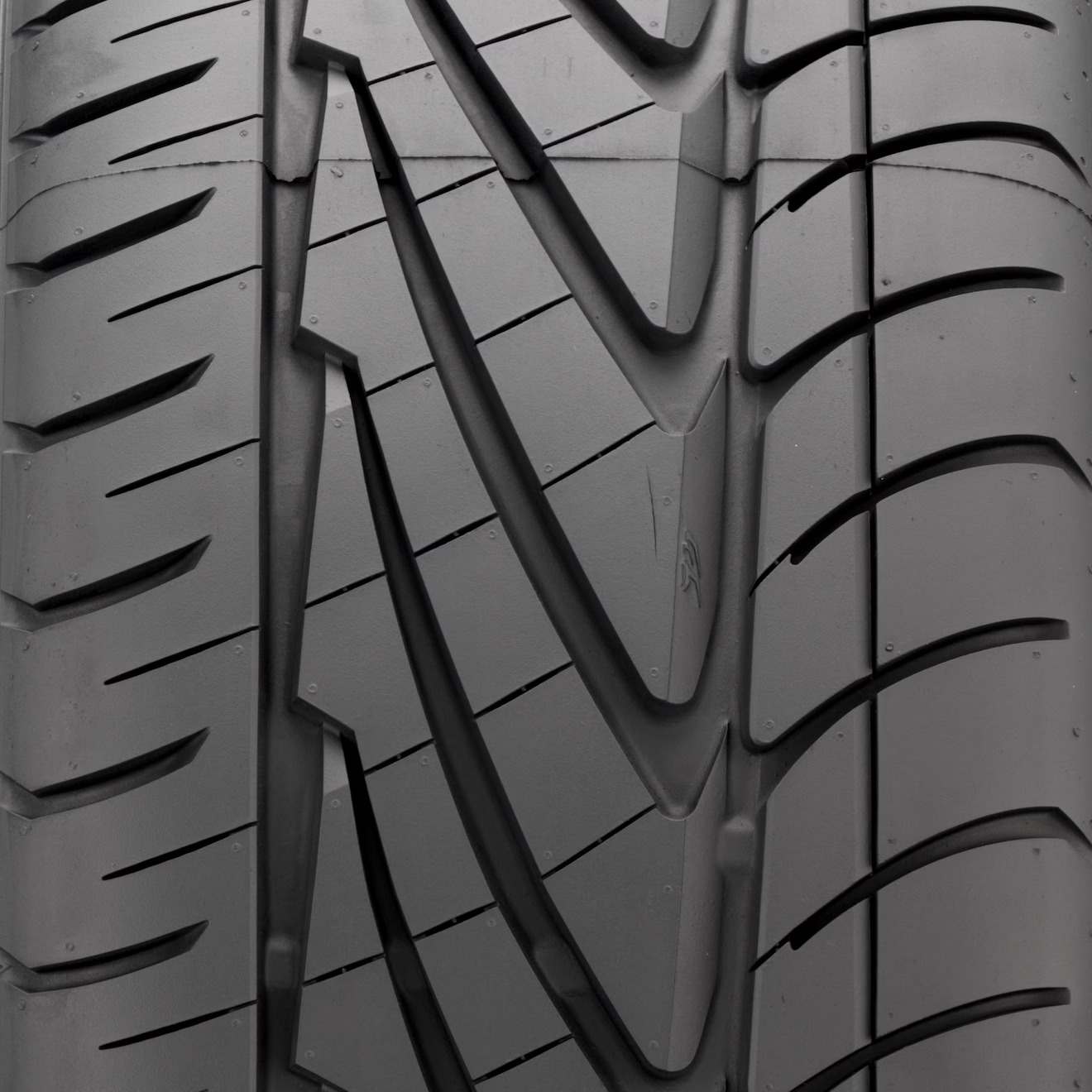 nitto-neo-gen-tires-28418.jpeg