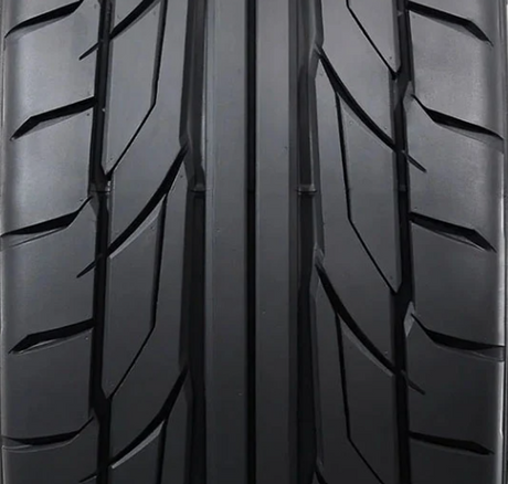 Nitto NT555 G2 255/40R17 track competition tire
