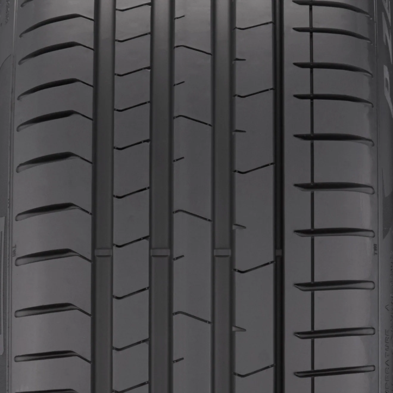 pirelli-p-zero-pz4-tires-25190.png